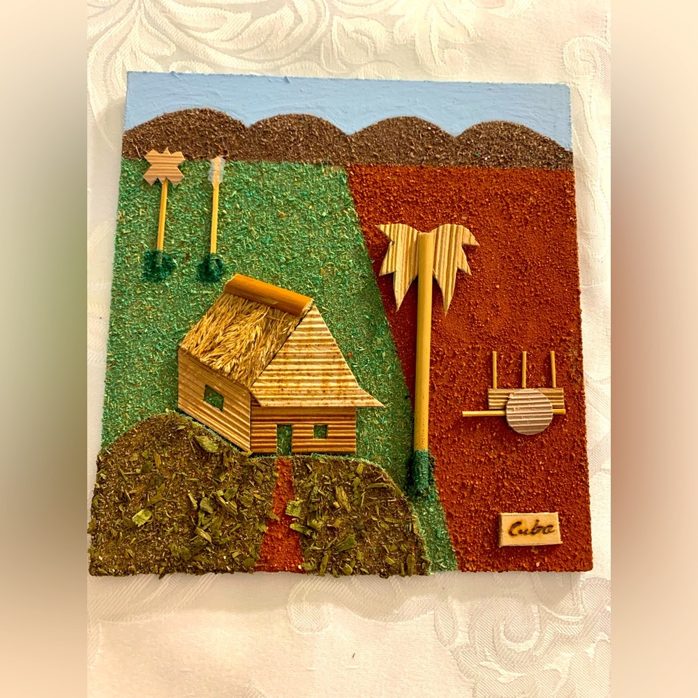 Paintings relief on wood, Cuban landscapes.unknown author.